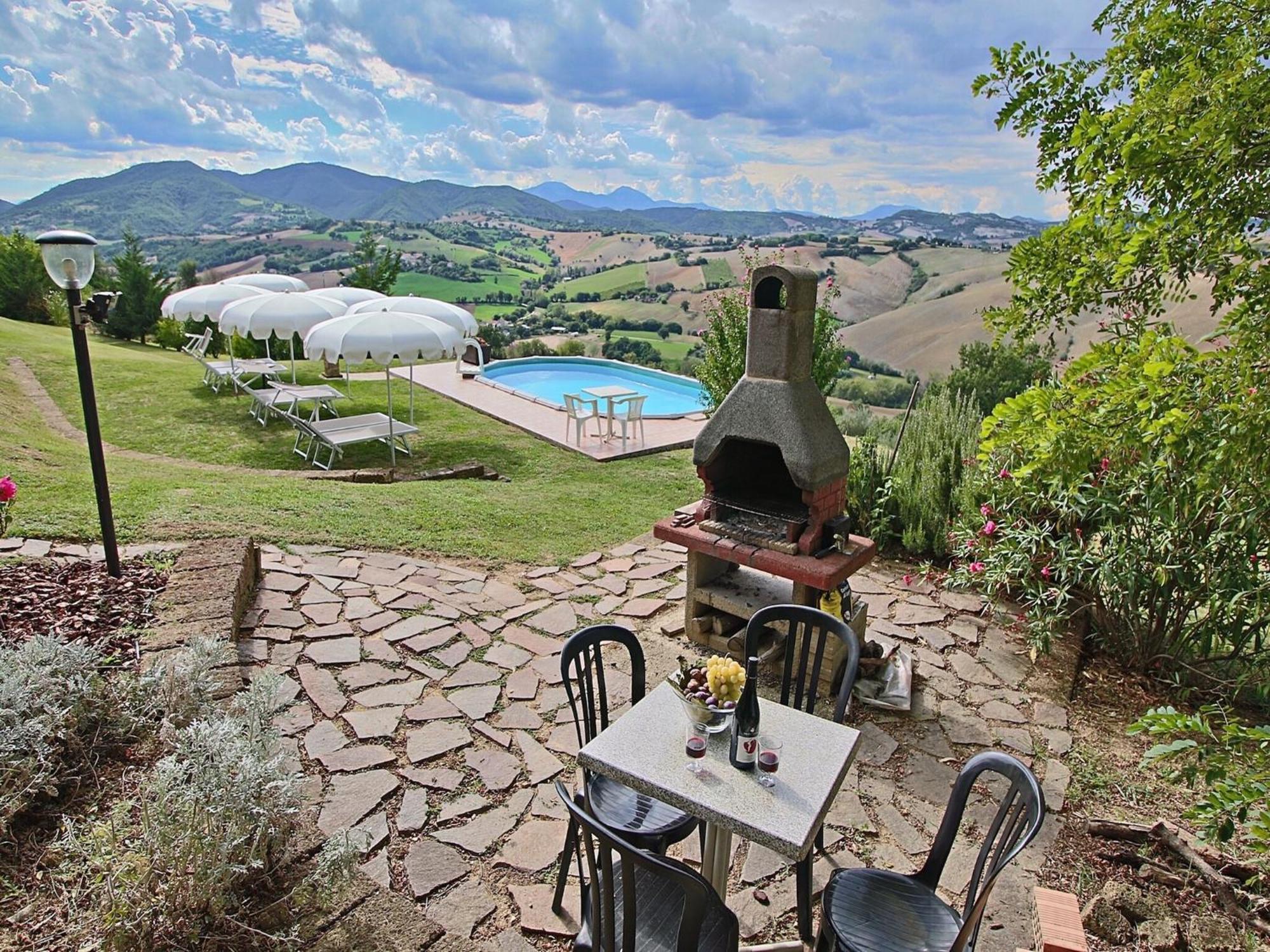 Nice Flat In Arcevia With Swimming Pool Dış mekan fotoğraf